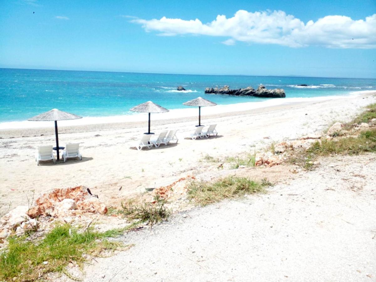 The Happiness Of Vangelis Paralia Vrachou Exterior foto