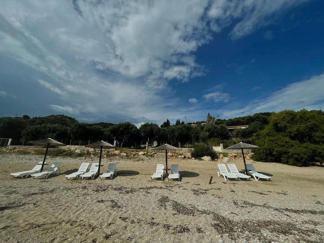 The Happiness Of Vangelis Paralia Vrachou Exterior foto
